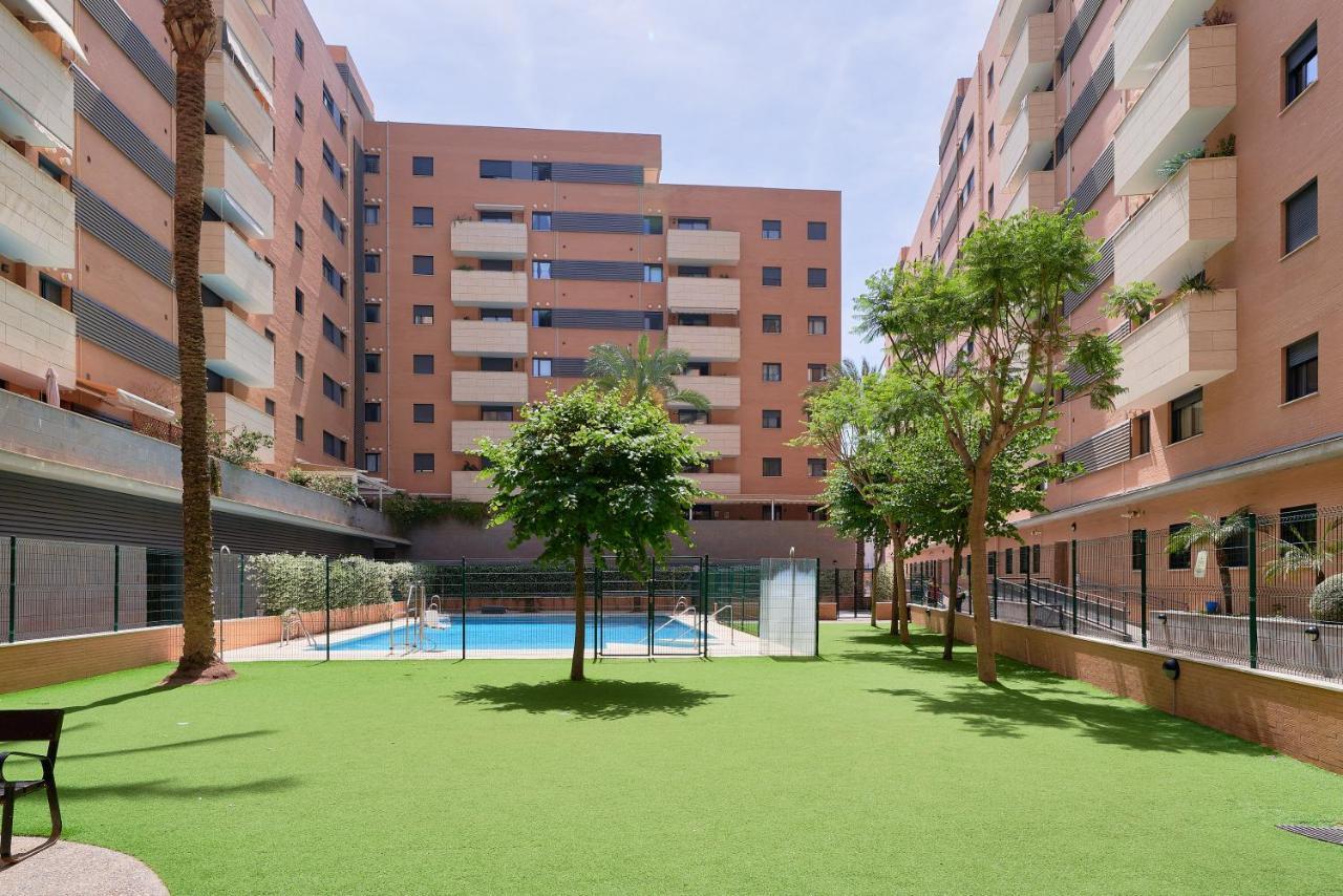 מאלגה Alterhome Apartamento Con Piscina Maria Zambrano מראה חיצוני תמונה