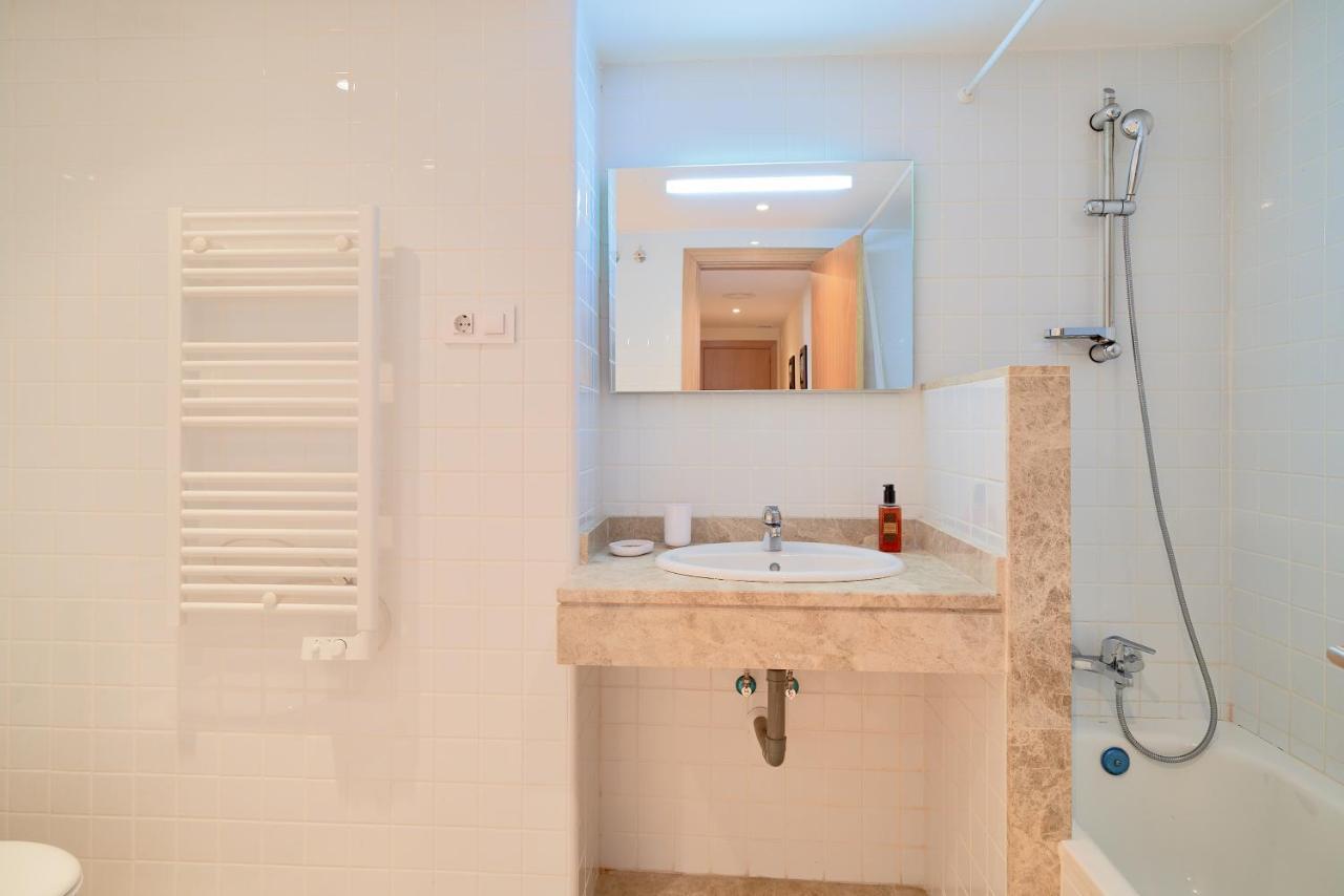 מאלגה Alterhome Apartamento Con Piscina Maria Zambrano מראה חיצוני תמונה