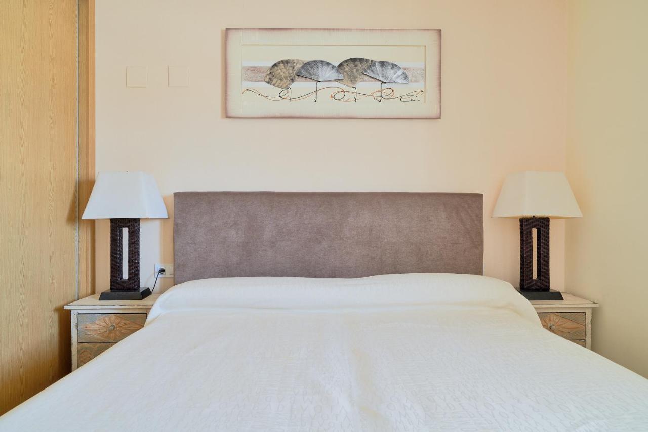 מאלגה Alterhome Apartamento Con Piscina Maria Zambrano מראה חיצוני תמונה